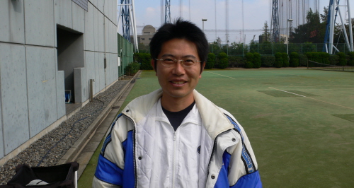 �̒��s�ǂ̂Ƃ��뉞���ɓq���t�������уL���v�e��