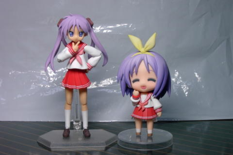 かがみによくあるポーズその3&つかさによくあるポーズその1