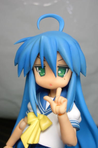 Aju炫vRb
