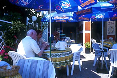 �O�ŐH����������Ă���ς�C���������I�I