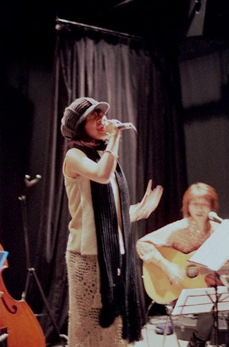 shimon002�@2002.12.1�uShimon with Friends�v(�Q)