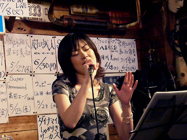 shimon043 2003.5.17 ����A�R�[�X�e�B�b�N���C�u in �V�h�}���[�l(7)