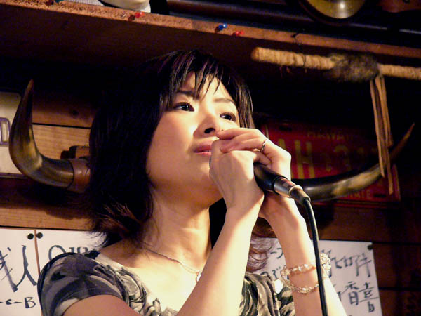 shimon047 2003.5.17 ����A�R�[�X�e�B�b�N���C�u in �V�h�}���[�l(11)