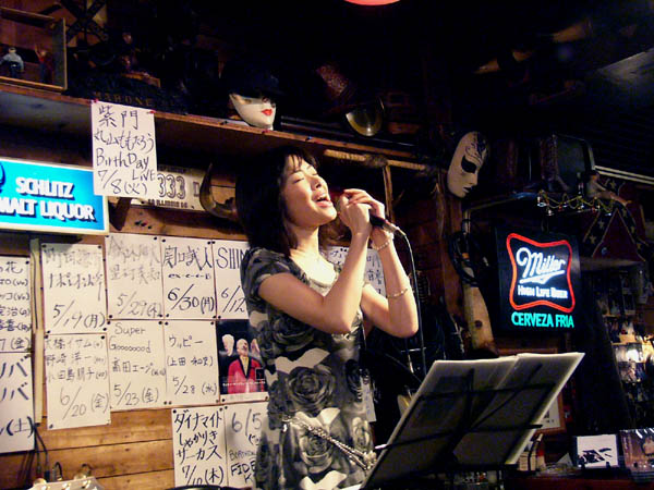 shimon048 2003.5.17 ����A�R�[�X�e�B�b�N���C�u in �V�h�}���[�l(12)