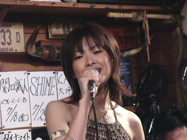 shimon068 2003.7.8����A�R�[�X�e�B�b�N���C�uin�V�h�}���[�l,�������낤Birthday���C�u(14)