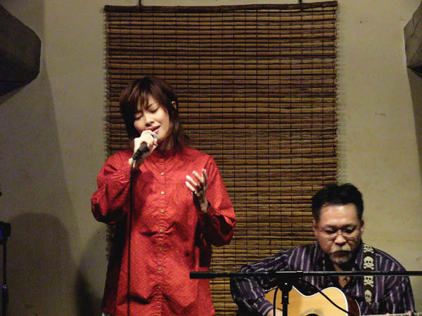 shimon132 2003.11.2 ����A�R�[�X�e�B�b�N���C�uin�Ԃ�������(12)