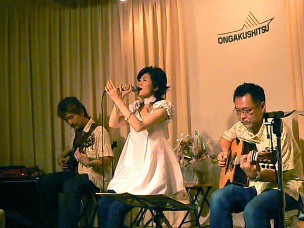 shimon279.jpg 2007. 7.13 ����A�R�[�X�e�B�b�N���C�u at �R�u���y���v(17)