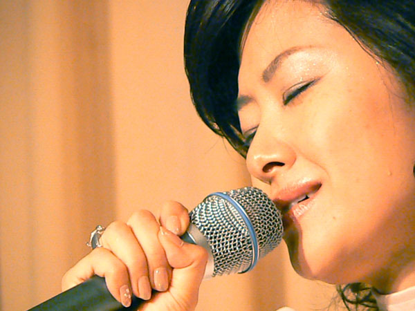 shimon282.jpg 2007. 7.13 ����A�R�[�X�e�B�b�N���C�u at �R�u���y���v(20)