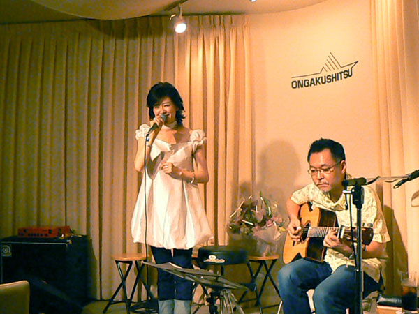 shimon286.jpg 2007. 7.13 ����A�R�[�X�e�B�b�N���C�u at �R�u���y���v(24)