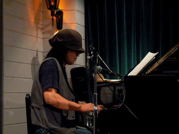 shimon339 2008.12.10����New�A���o���uQualia�v�����L�O���C�u ���ԍ�uBIRDLAND�v(14)