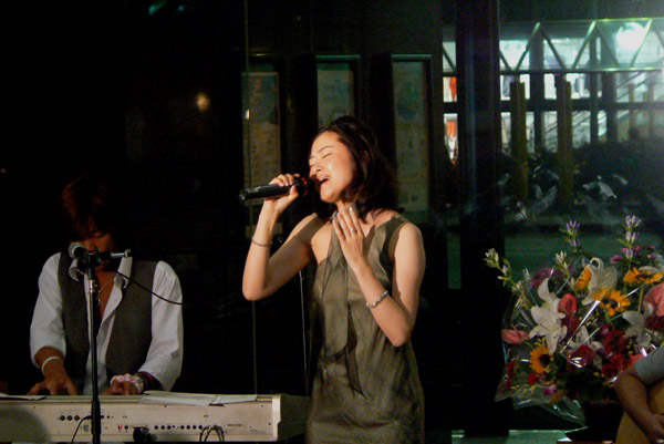 shimon429 2010. 8.21�w����@Bayside Dinner Live�x (08)