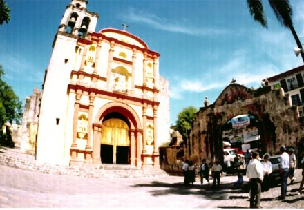 �N�G���i�o�J�̃J�e�h����