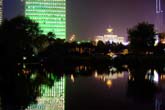 夜の公園：クリックで拡大