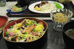 ちらし寿司定食:クリックで拡大