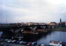 1992�N �h���X�f��