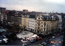1992�N�z�e���̑�����