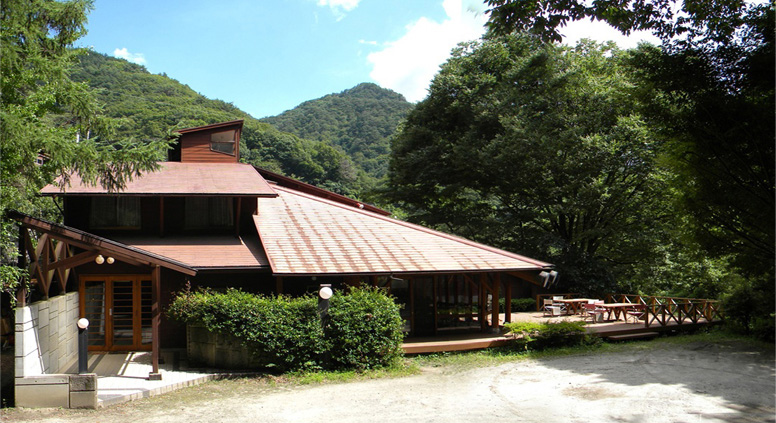 渓谷ホテル全景