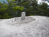 昇仙峡 弥三郎岳三角点