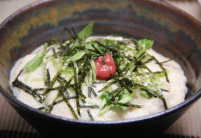 麦とろご飯　漢方芍薬堂　上郡町