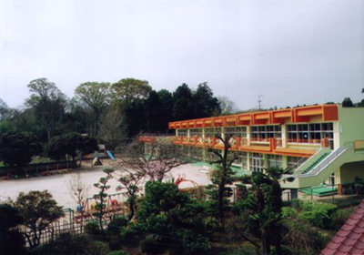 園舎全景(2001)