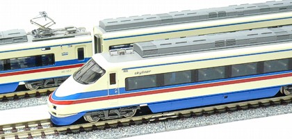AE100