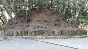 宮地嶽丸塚古墳