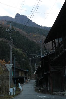 夕暮れの烏帽子岩