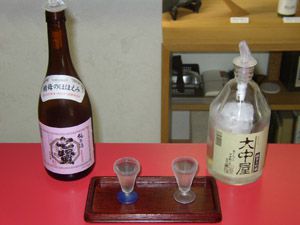 利き酒の始まり。グラスは15ml用。