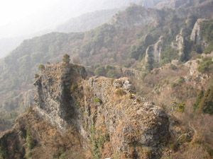 稜線から見下ろす寒霞渓