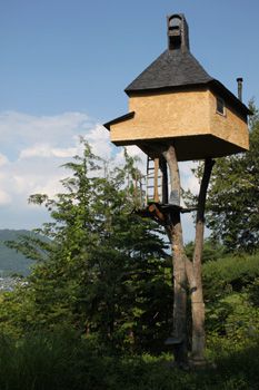 資料館の建築家藤森照信氏の作品”高過庵”