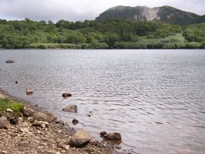 イワオヌプリを背景に大沼