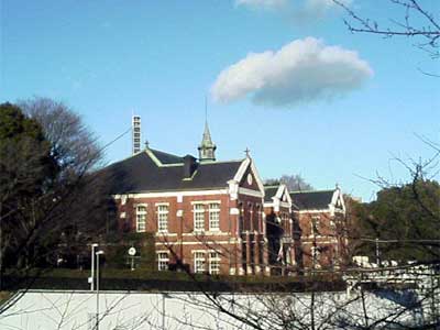 国立近代美術館工芸館