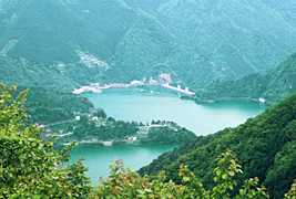 ���V���H����݂��������΂Ə��͓��_���̎ʐ^