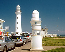 �Q�ڂ̌��i�铔��