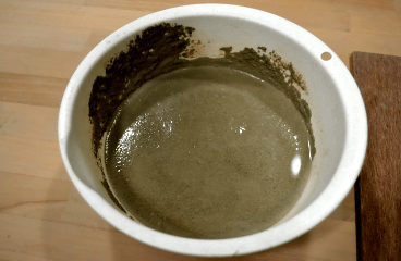 泥漿(でいしょう)になった粘土