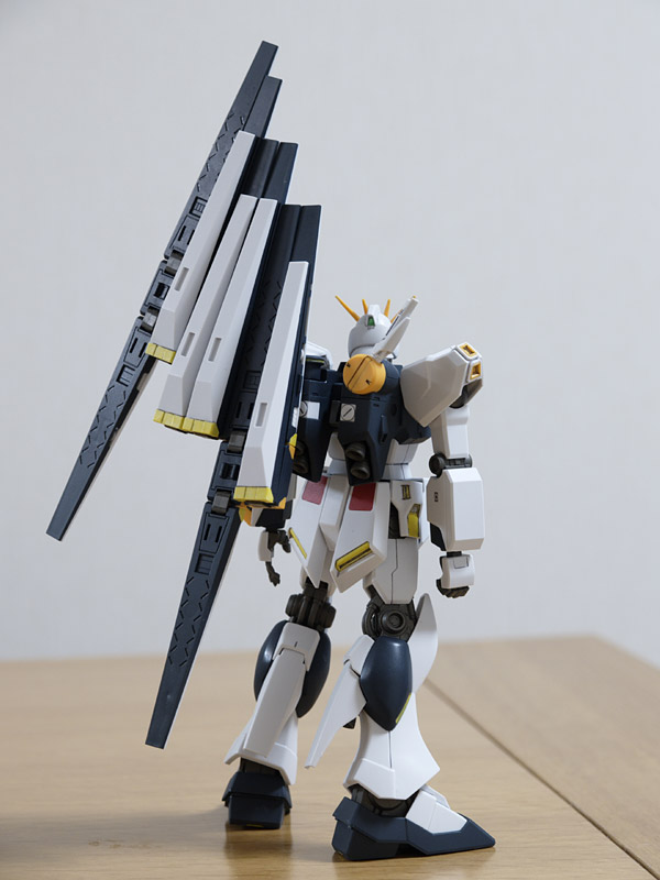 νガンダム νガンダム
