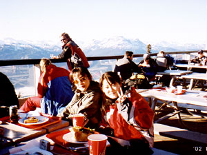 �k��������