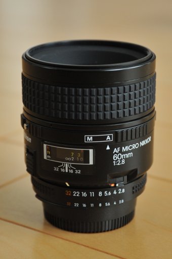 AF MICRO NIKKOR 60mm F2.8D マクロ