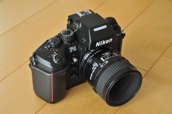 Nikon AF Micro-Nikkor 60mm f/2.8D