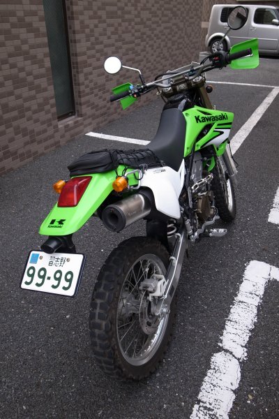 Dトラッカー KLX250 サイレンサーマフラー K308 カワサキ 純正 :32202256