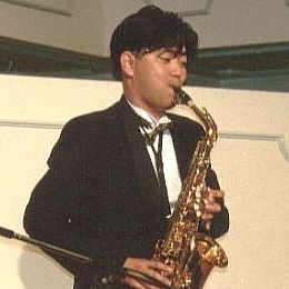 tani-sax.jpg