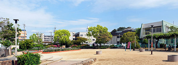 ②仏供田池跡地のブクンダ公園(東より)