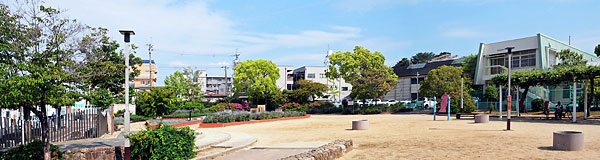 ①仏供田池跡地のブクンダ公園(東より)
