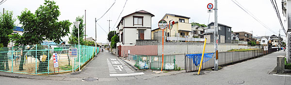 ⑨ 外濠であった長池の跡地(北より)