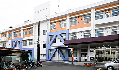 ① 藤井寺市民病院正面(北西より)