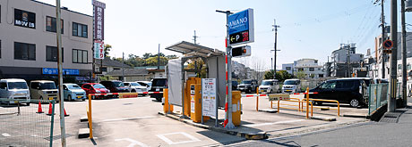② 立体駐車場の外形(北西より)