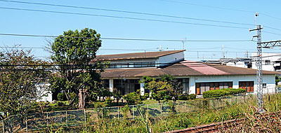 老人福祉センター「松水苑」(南より)
