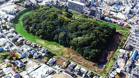 ④ 真上から見た誉田御廟山古墳