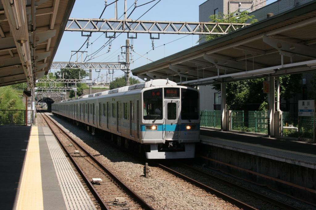 ���c�}2000�`