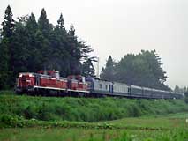第24回:JR東日本DE10「あけぼの」牽引機